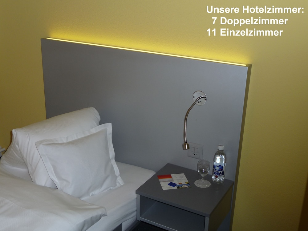 Single Room photo 1