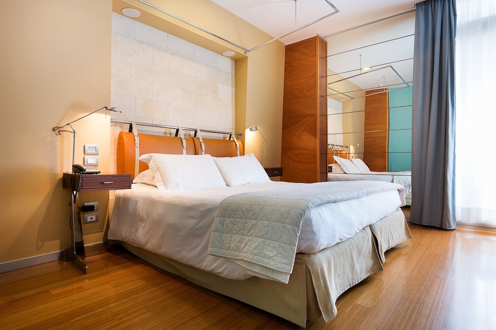 Deluxe Double Room, 1 Double Bed, Terrace, Sea View - Photo 3