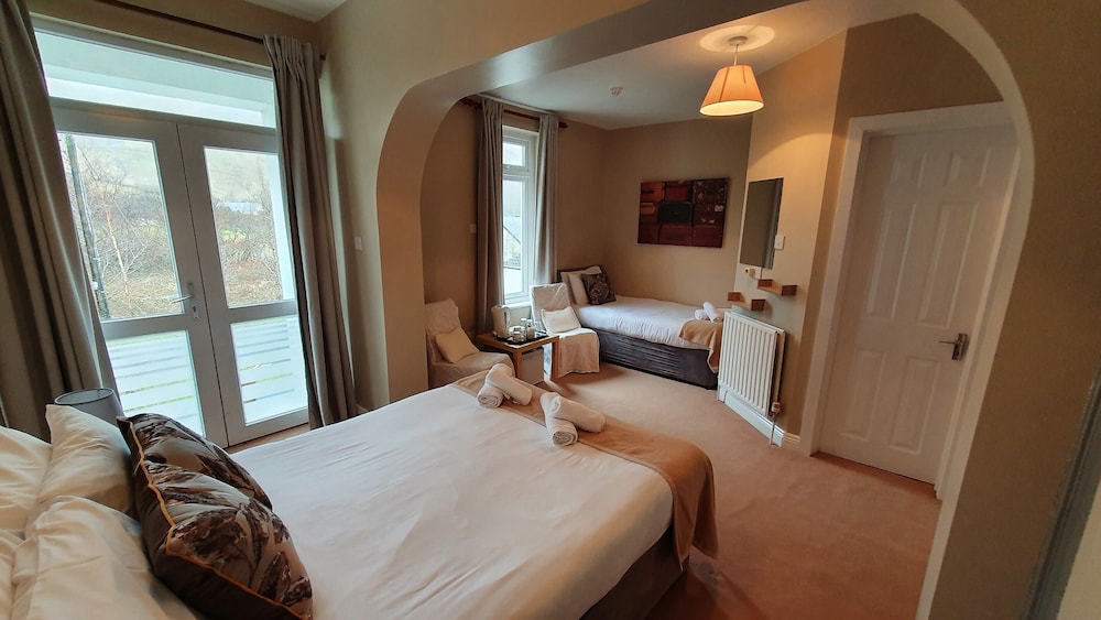 Family Room, Multiple Beds, Non Smoking photo 1