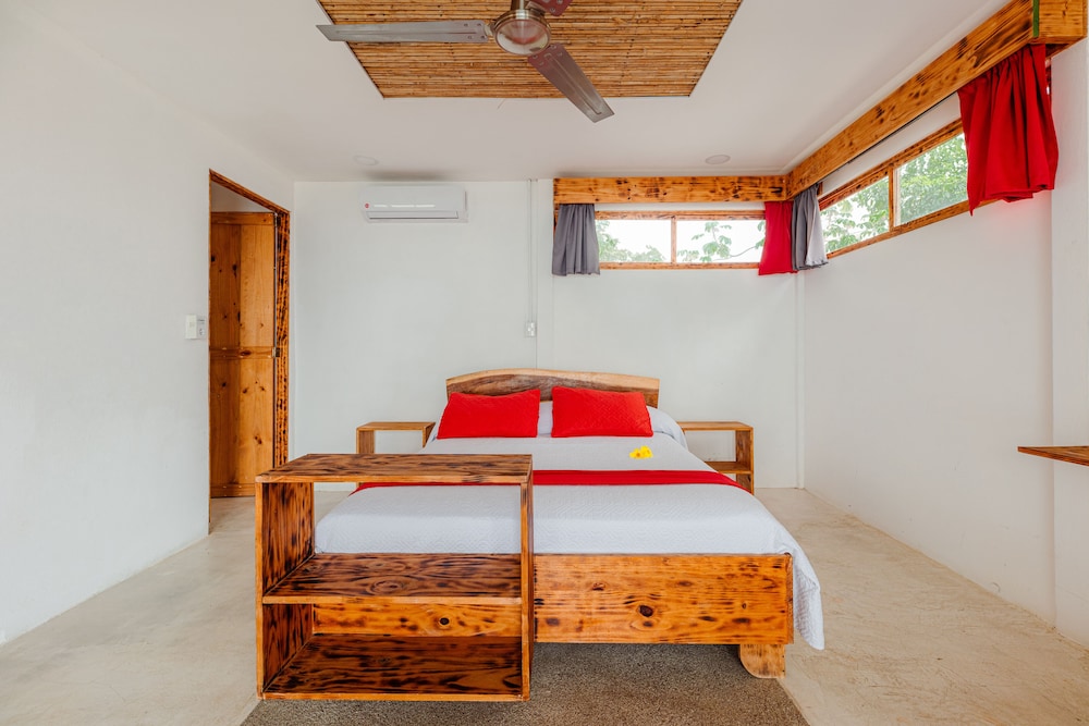 Superior Studio, Ocean View