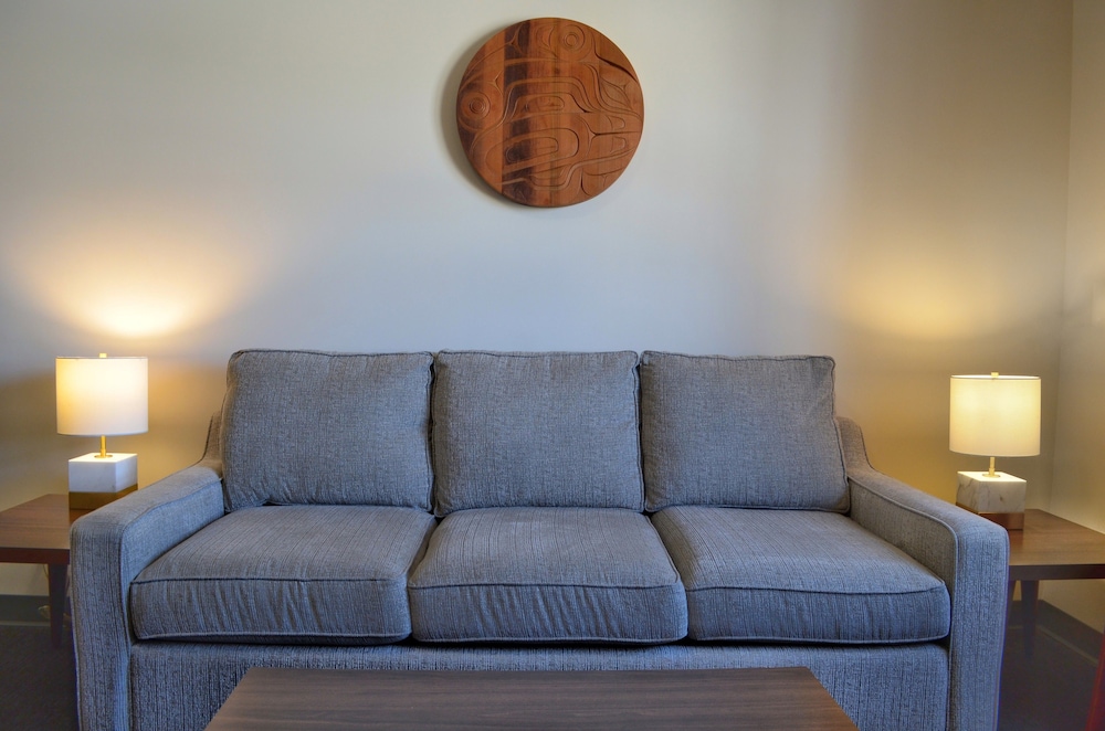 Suite, 1 Bedroom, Kitchen photo 3