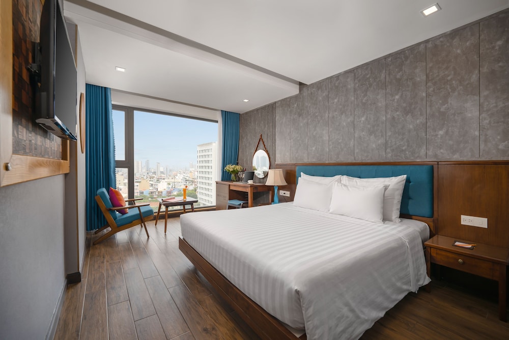 Romantic Double Room, City View