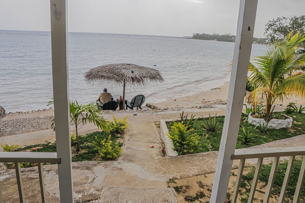 Cottage photo 1