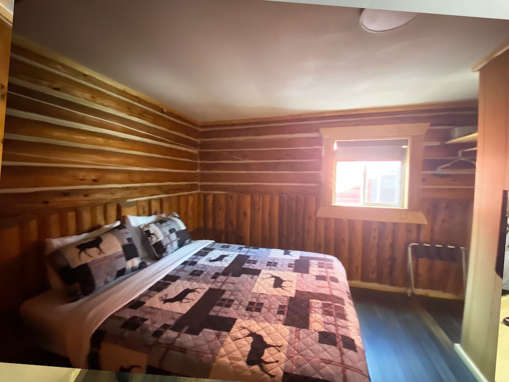 Cabin, Private Bathroom (12, 13) photo 3