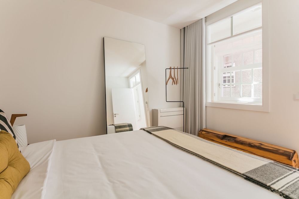 Apartment, 2 Bedrooms, Balcony, Annex Building thumbnail 5