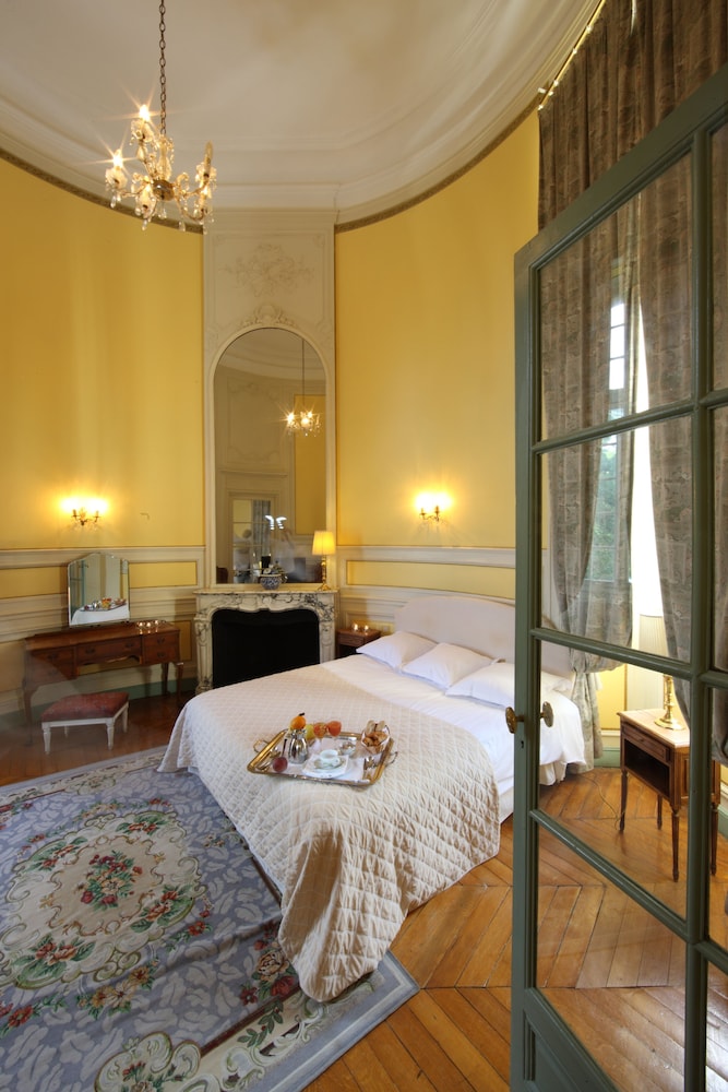 Conte Montmirail suite photo 1