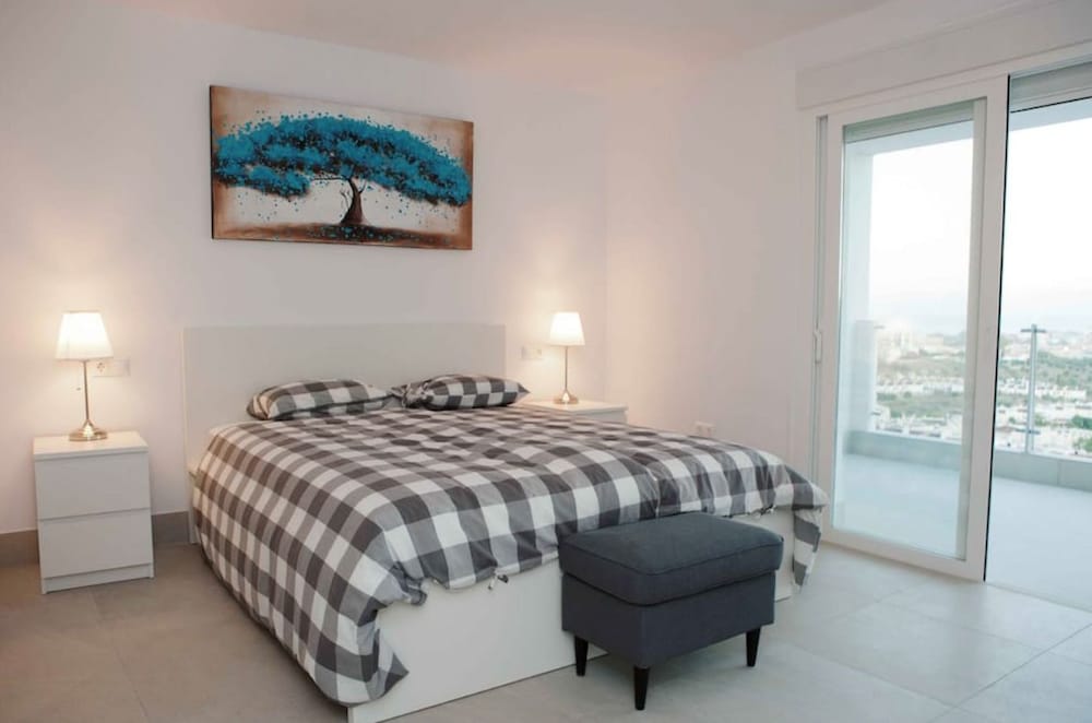 Villa, 6 habitaciones, vista a la piscina