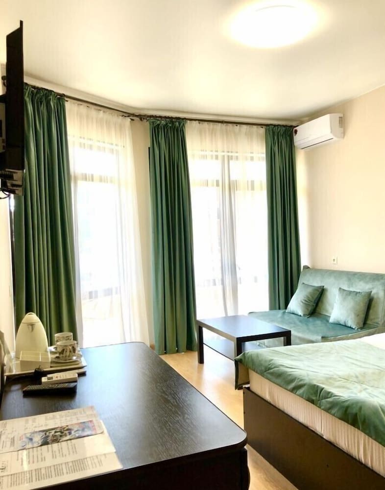 Family Triple Room, Balcony photo 1