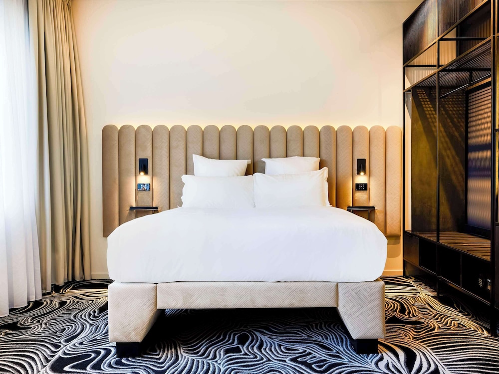 Comfort Room, 1 Double Bed with Sofa bed, Courtyard View (Tribe Extra)