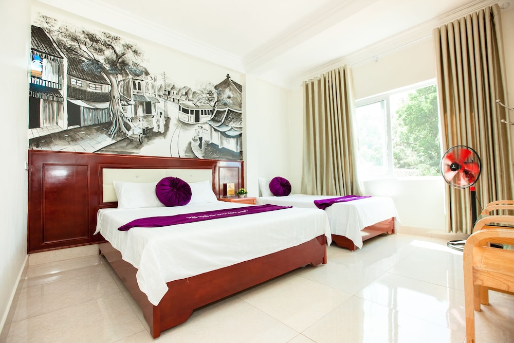 Deluxe Triple Room photo 3