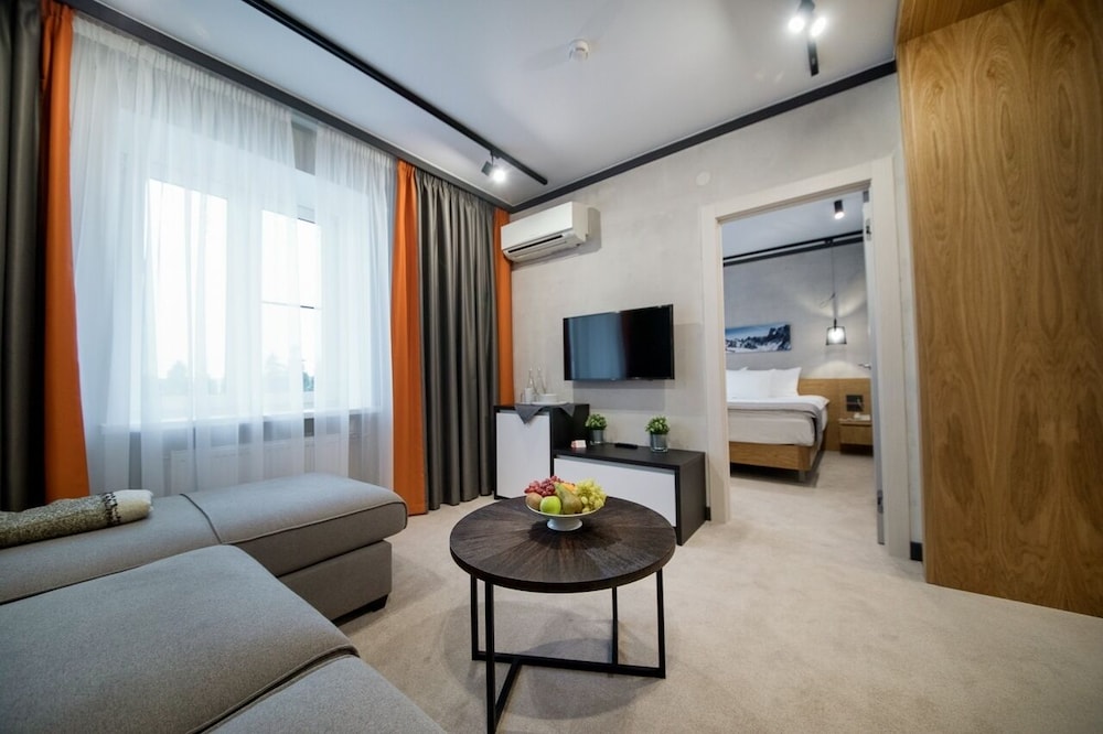 Suite photo 1