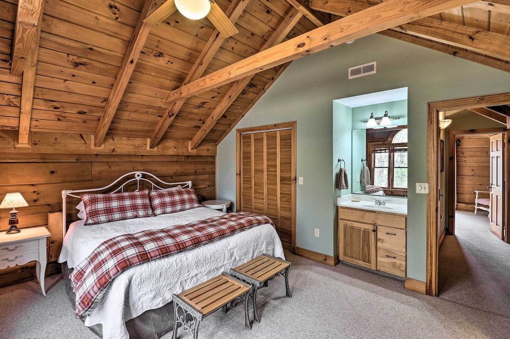 House (4 Bedrooms) photo 1