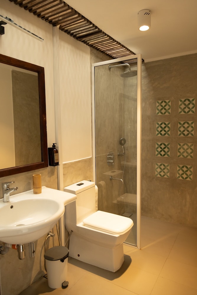 Sea View Room - Photo 5
