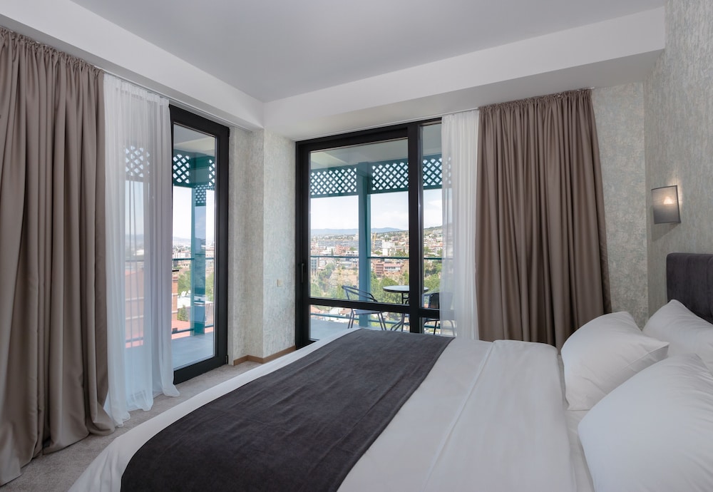 Deluxe Double Room, Balcony, City View