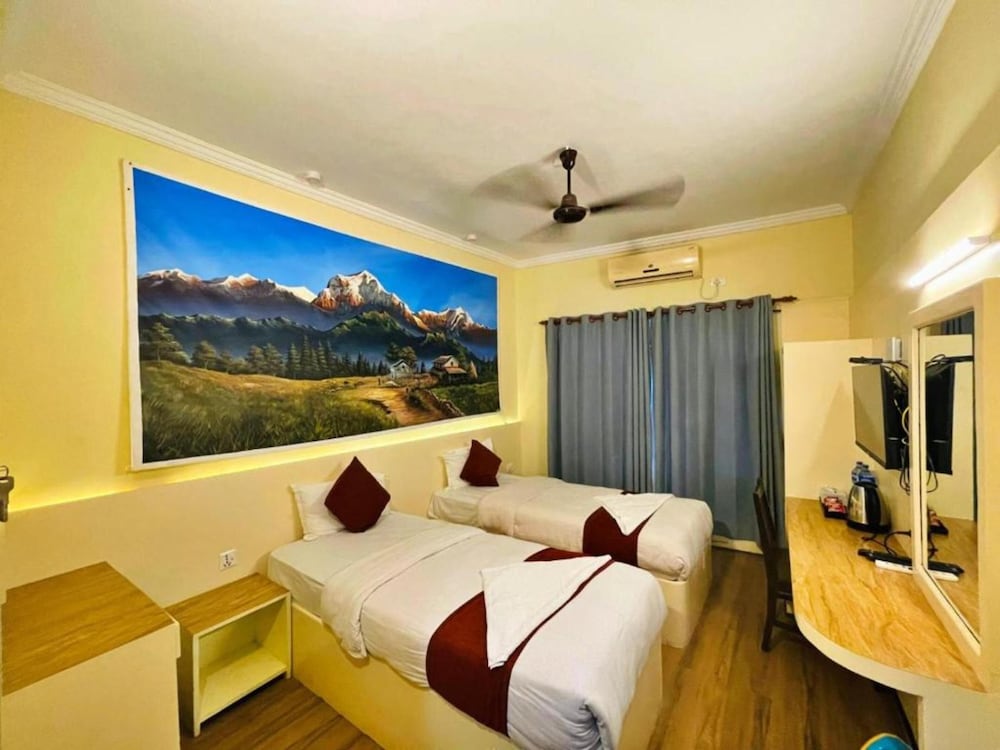 Standard Twin Room - Photo 1