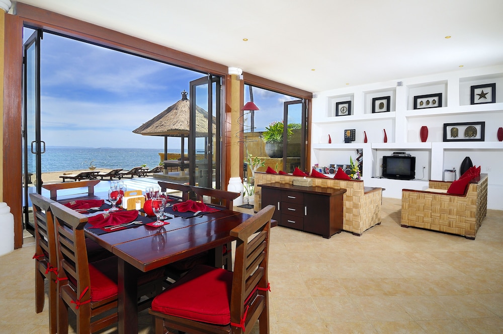 Luxury Villa, 3 Bedrooms photo 3