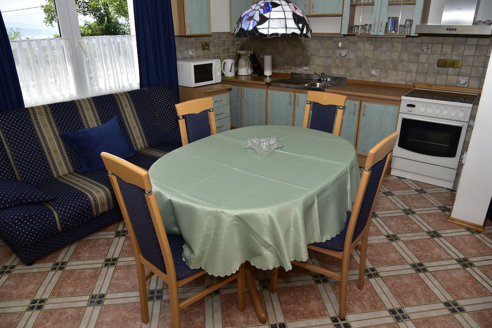 Comfort Apartment photo 2