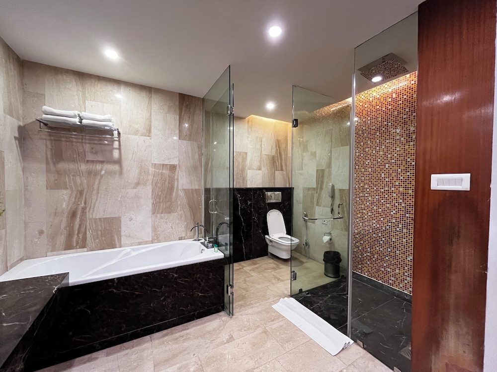 Luxury Suite photo 2