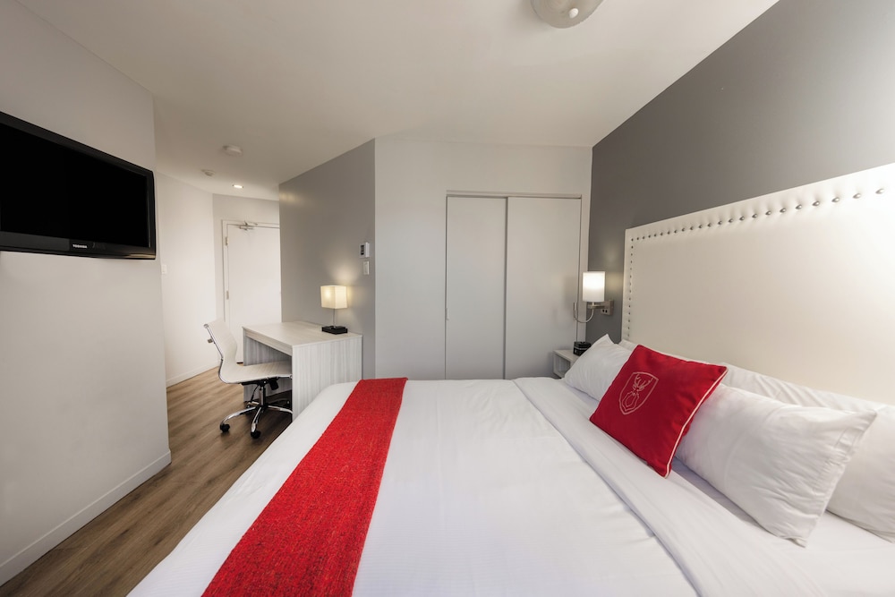Economy Room, 1 Queen Bed - Photo 1