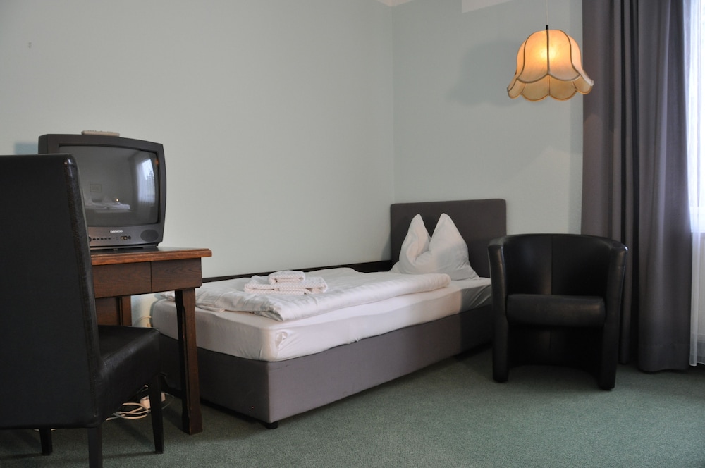 Single Room photo 2