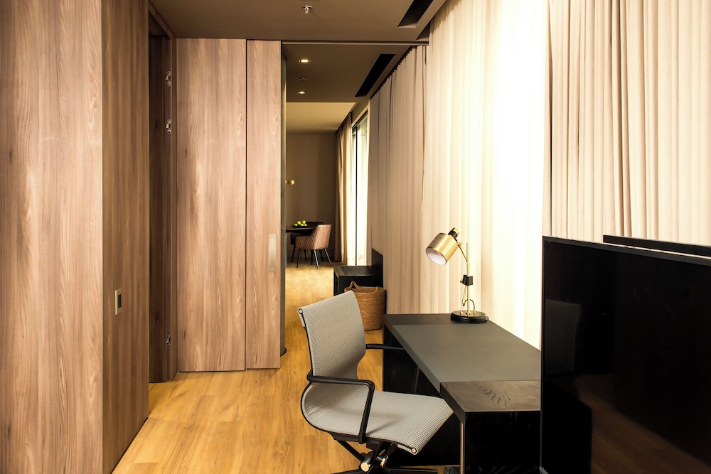 Grand Suite, 1 King Bed (Salvio) - Photo 6
