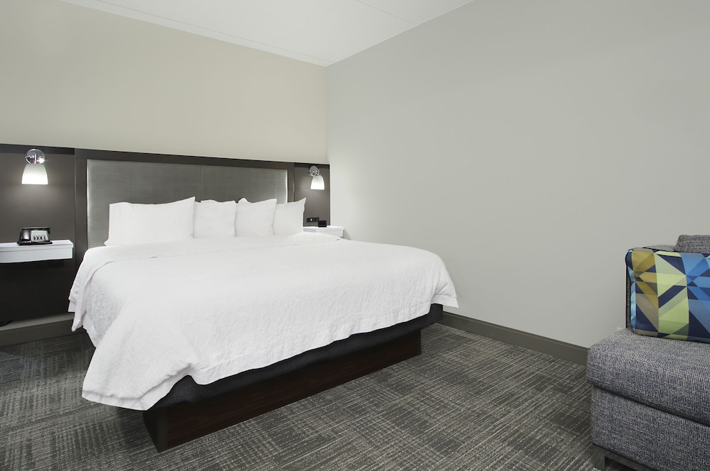 Room, 1 King Bed, Accessible, Non Smoking - Photo 2