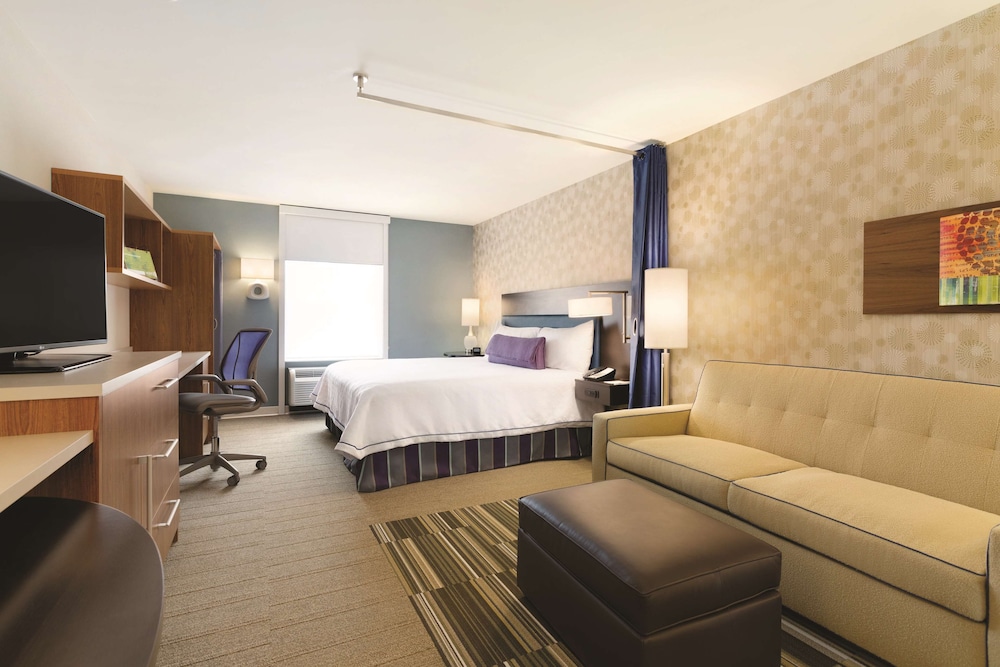 Premium Studio Suite, 1 King Bed, Non Smoking