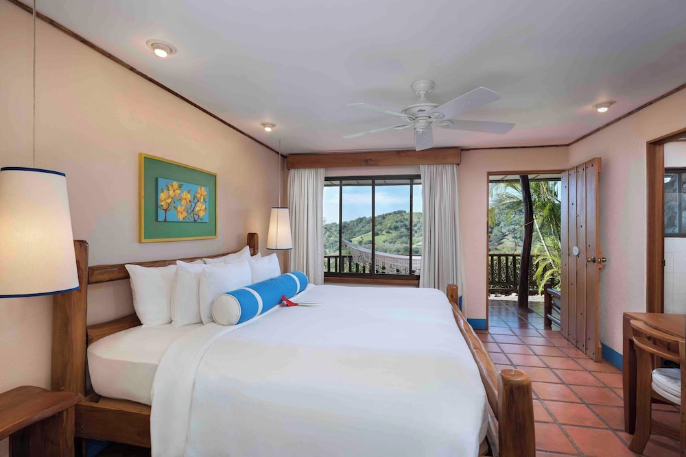 Deluxe Room, 1 King Bed, Private Pool, Ocean View
