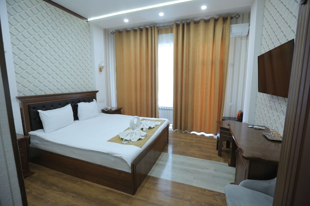 Superior Double Room, 1 King Bed photo 3