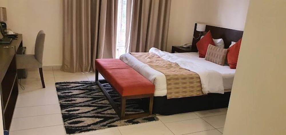 Deluxe Room, Balcony, City View photo 1