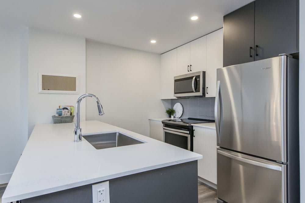 Luxurious 3 Bedroom Brand NEW Town House, 사진 45