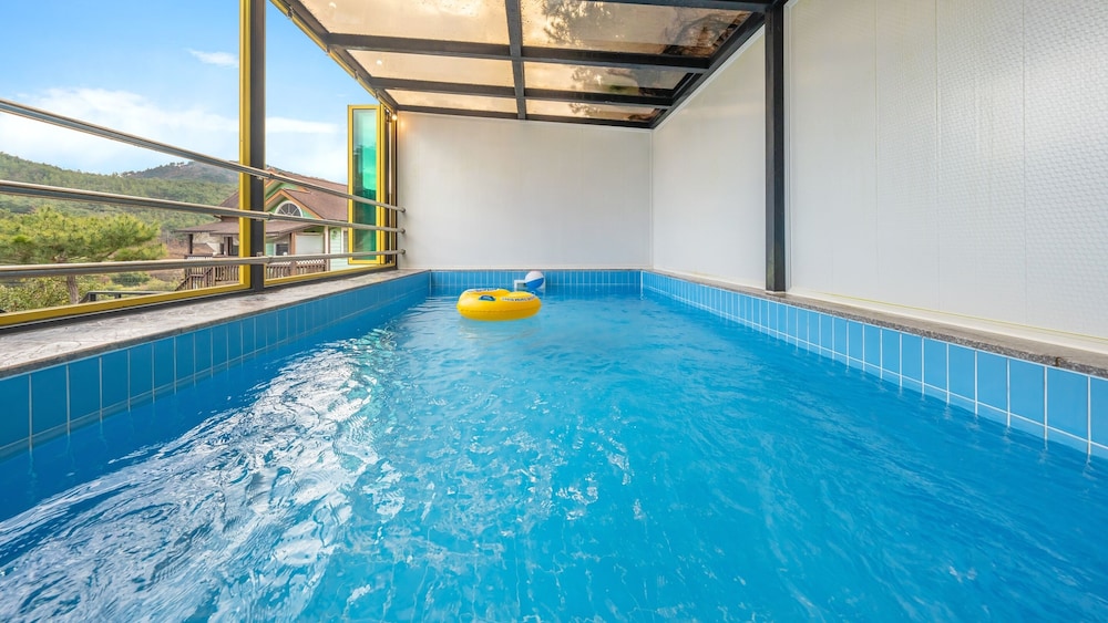 Basic Room, 2 Bedrooms (private house(Pets Not Allowed))