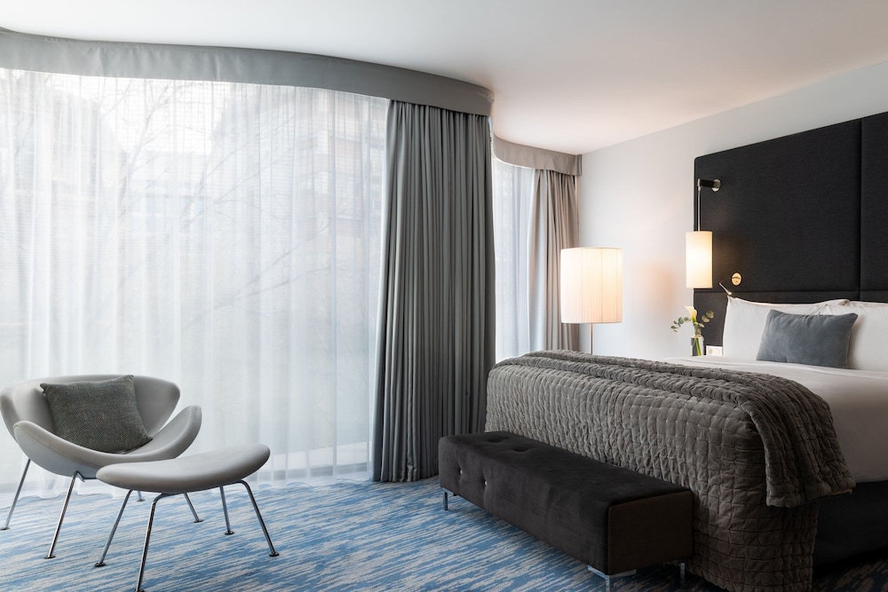 Suite, 1 King Bed, Terrace, Tower (Arc de Triomphe, Eiffel Tower View) Suite, 1 King Bed, Terrace, Tower (Arc de Triomphe, Eiffel Tower View)