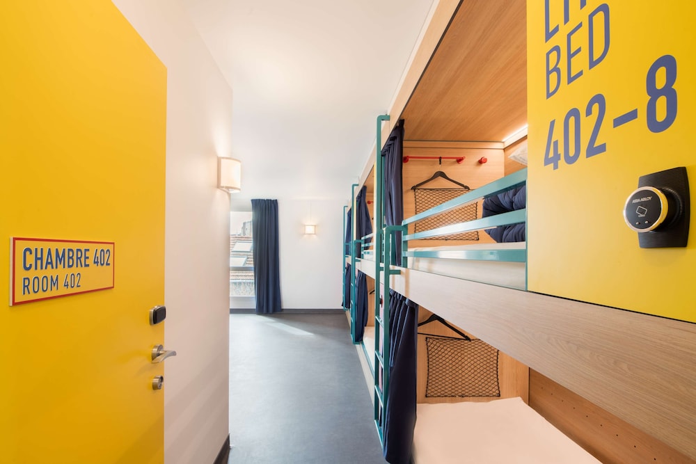 Chambre pour 8 personnes avec Salle de bain privée - Photo 7