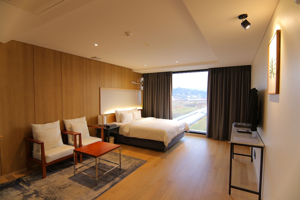 Standard Room - Photo 10