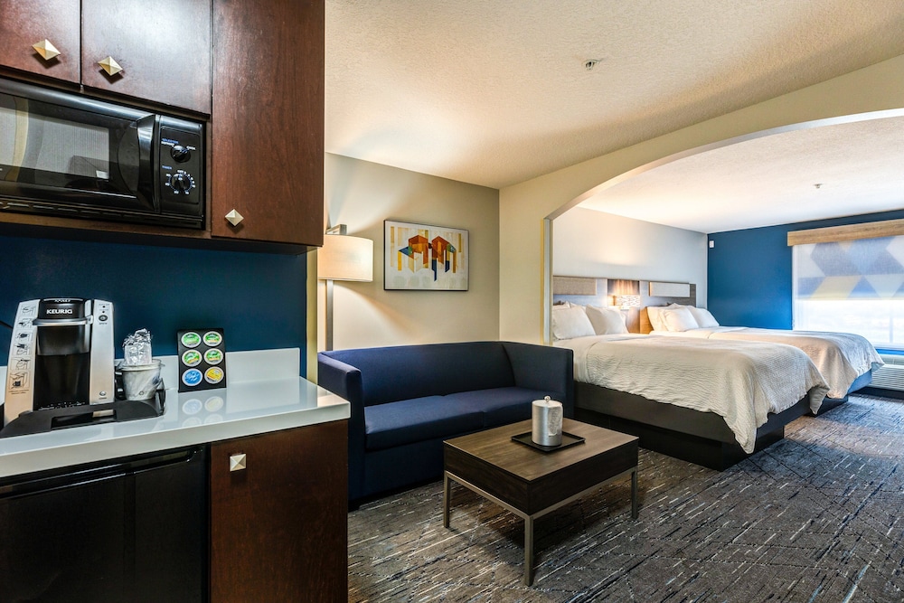 Suite, 2 Queen Beds, Accessible (Comm, Accessible Tub) photo 3
