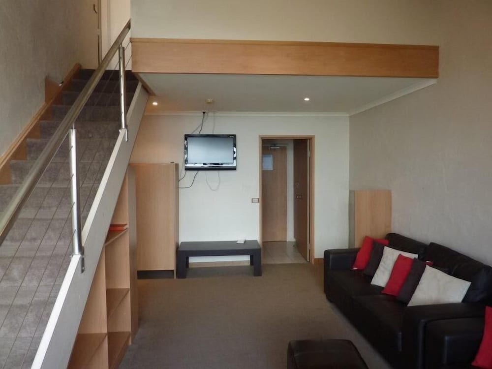 Suite, 3 Bedrooms photo 3
