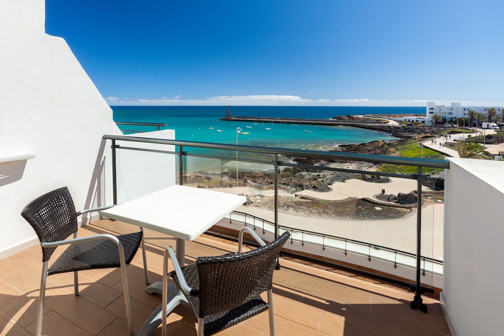 Family Room, Connecting Rooms, Sea View (Terrace, 4 Adults)
