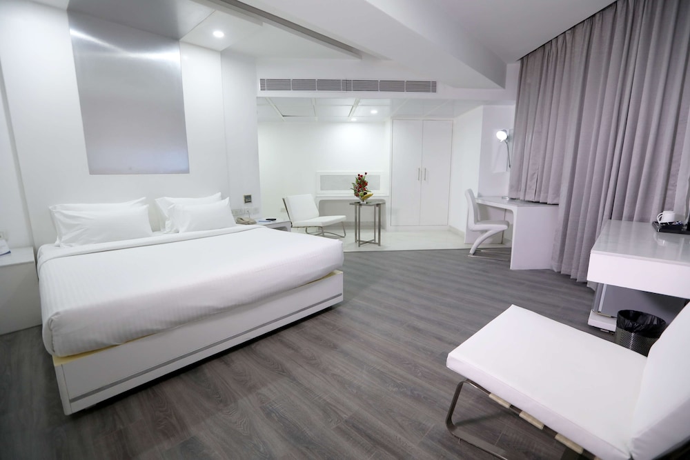 Club Room, 1 Double Bed - Photo 5