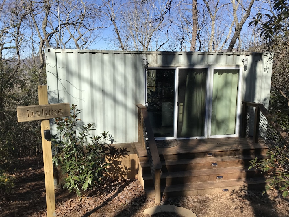 Design Cabin, 1 Queen Bed with Sofa bed, Kitchenette, Mountain View