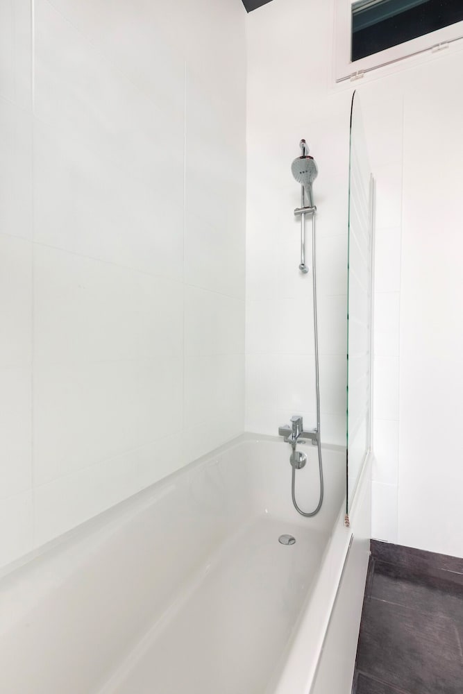 Premium Double Room, Ensuite - Photo 49