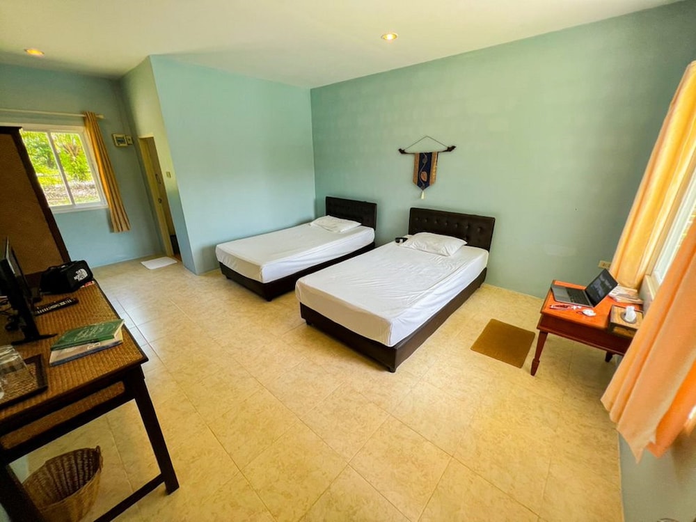Standard Twin Room photo 2