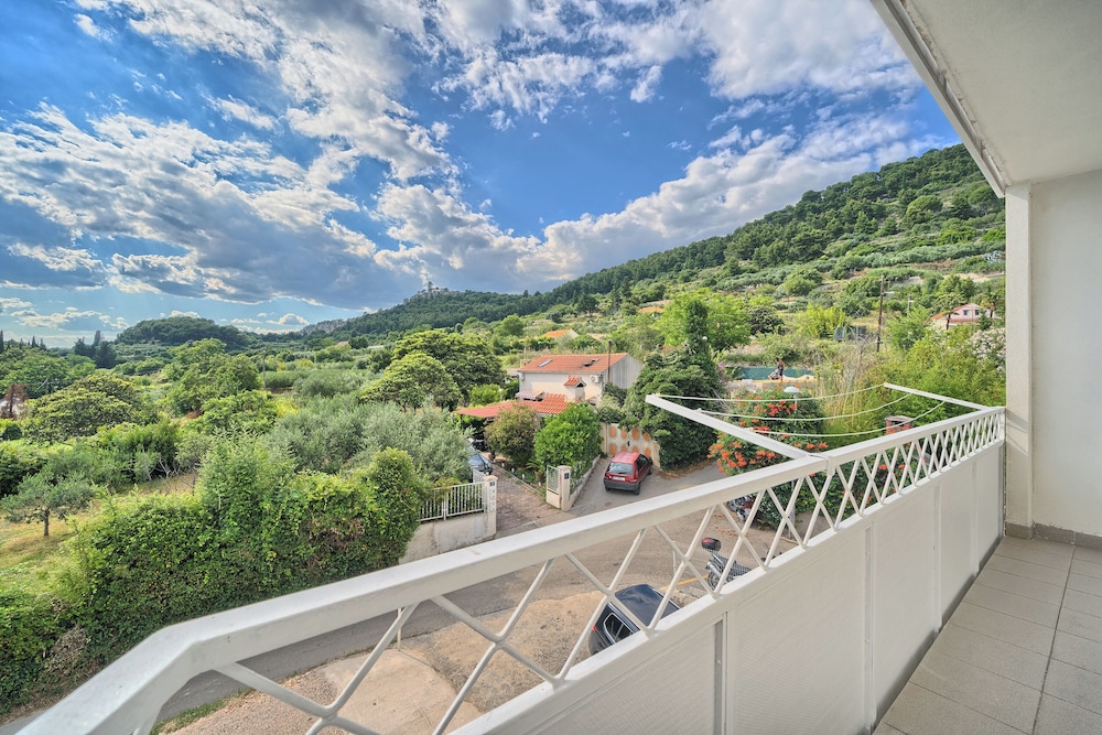 Apartment, Balcony, Hill View