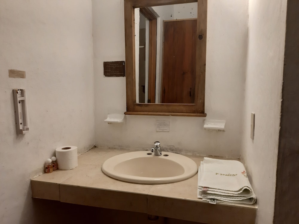 Basic Double Room photo 2