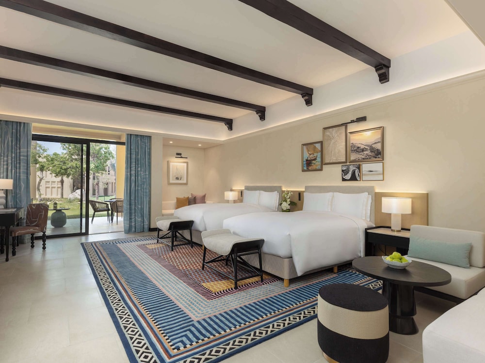 Luxury Room, 2 Queen Beds, Garden View
