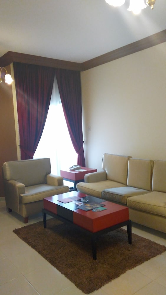 Executive Suite, 1 Bedroom, Kitchen, City View