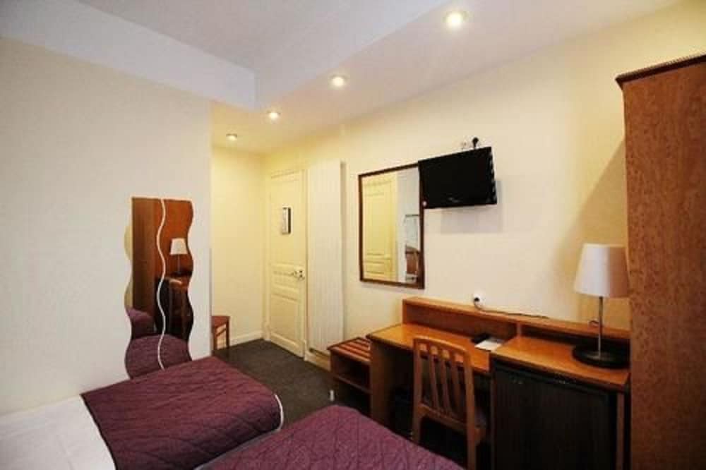 Twin Room photo 1