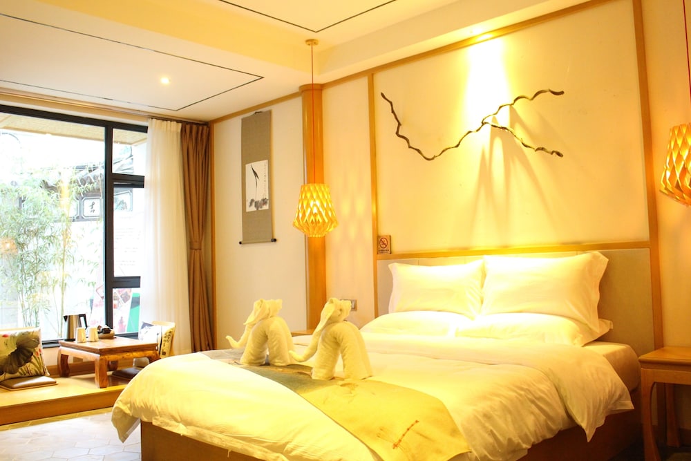 Premium Double Room, Bathtub, Garden View photo 1