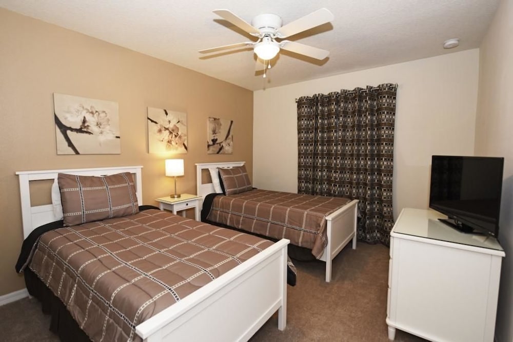 Family Townhome, 4 Bedrooms