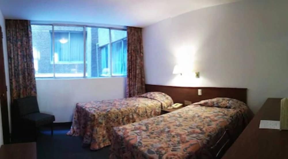 Double Room, 2 Twin Beds photo 3